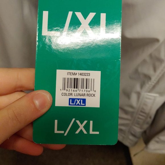 32 DEGREES Women Hooded Stylish Waterproof Durable Rain Poncho-- Gray - Picture 7 of 9